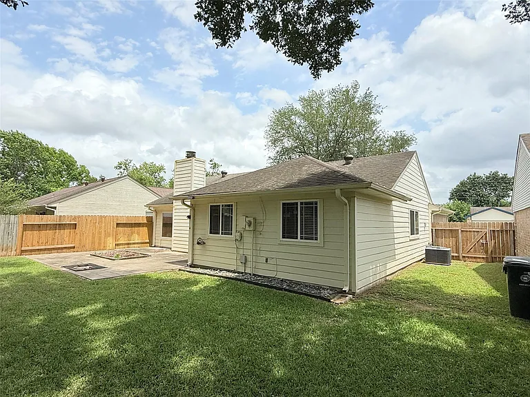 2410 Old Fort Rd — Photo 12