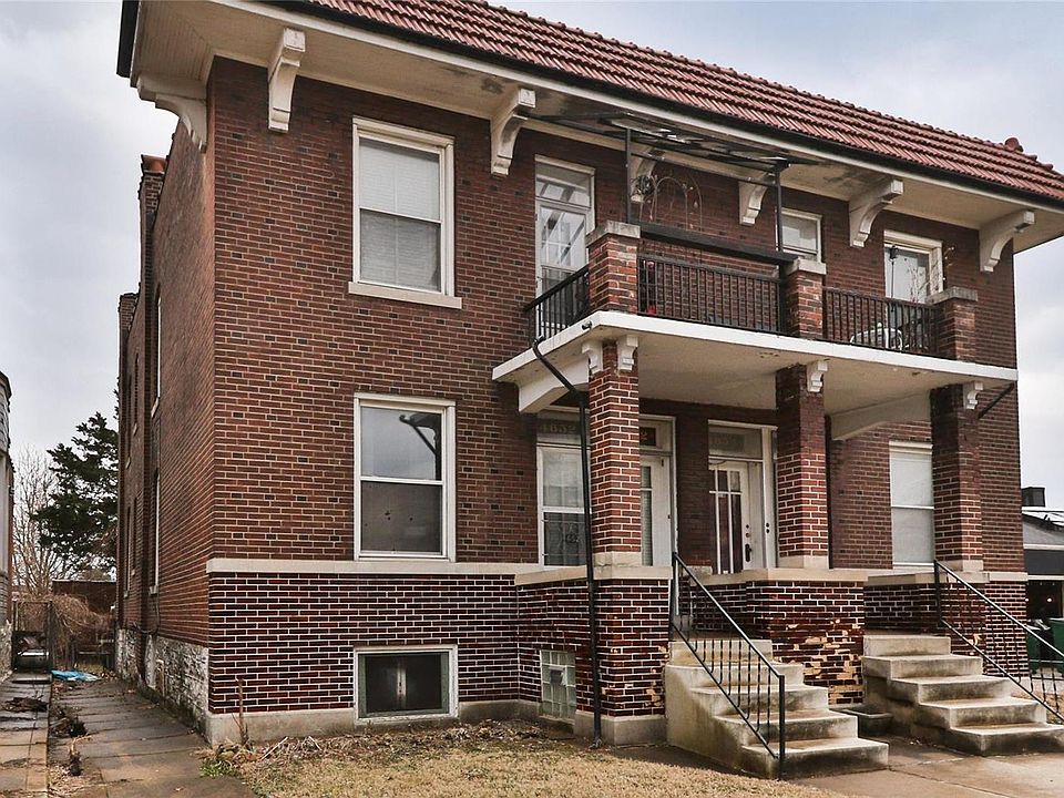 1st image of 4652 S Grand Blvd