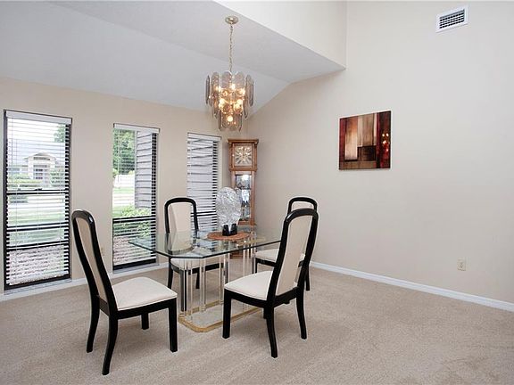 5th image of 2609 Durant Oaks Dr