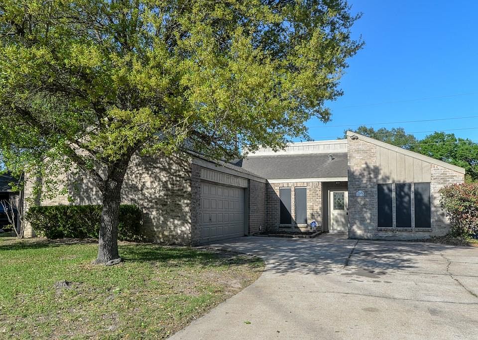 1st image of 4832 Whispering Falls Dr