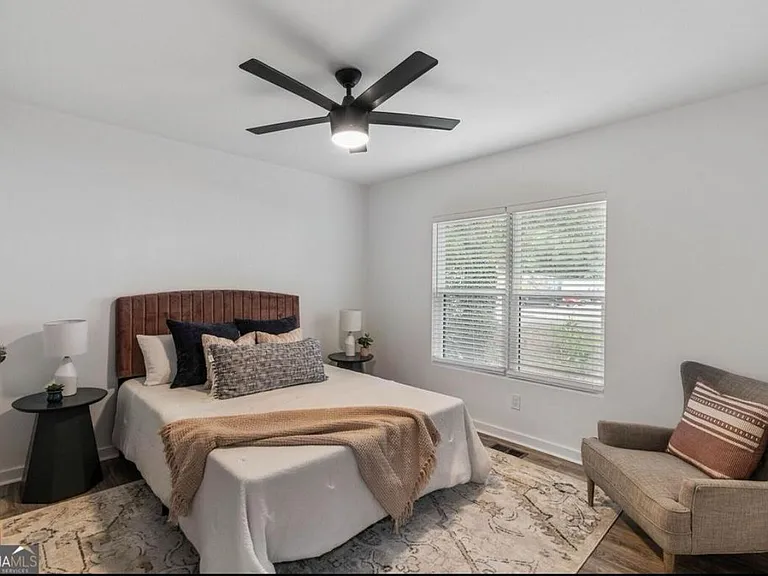 1684 Sylvan Rd SW — Photo 11