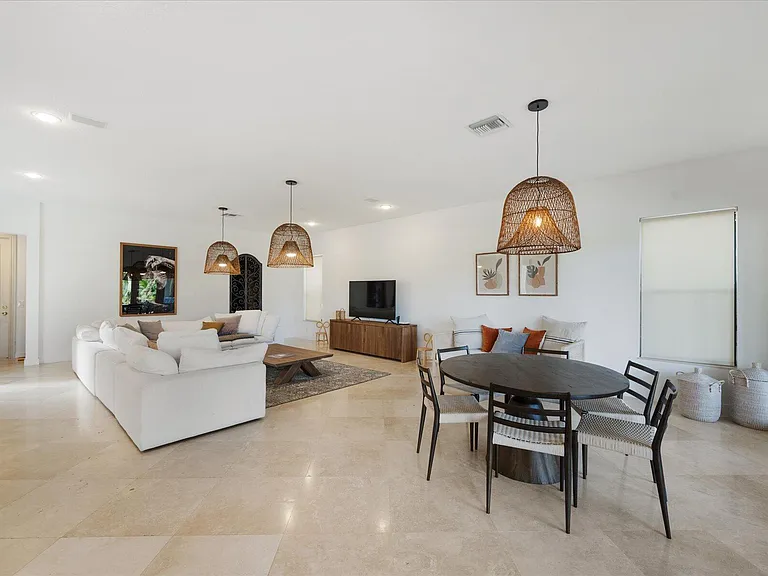 11640 S Sea Ct — Photo 17