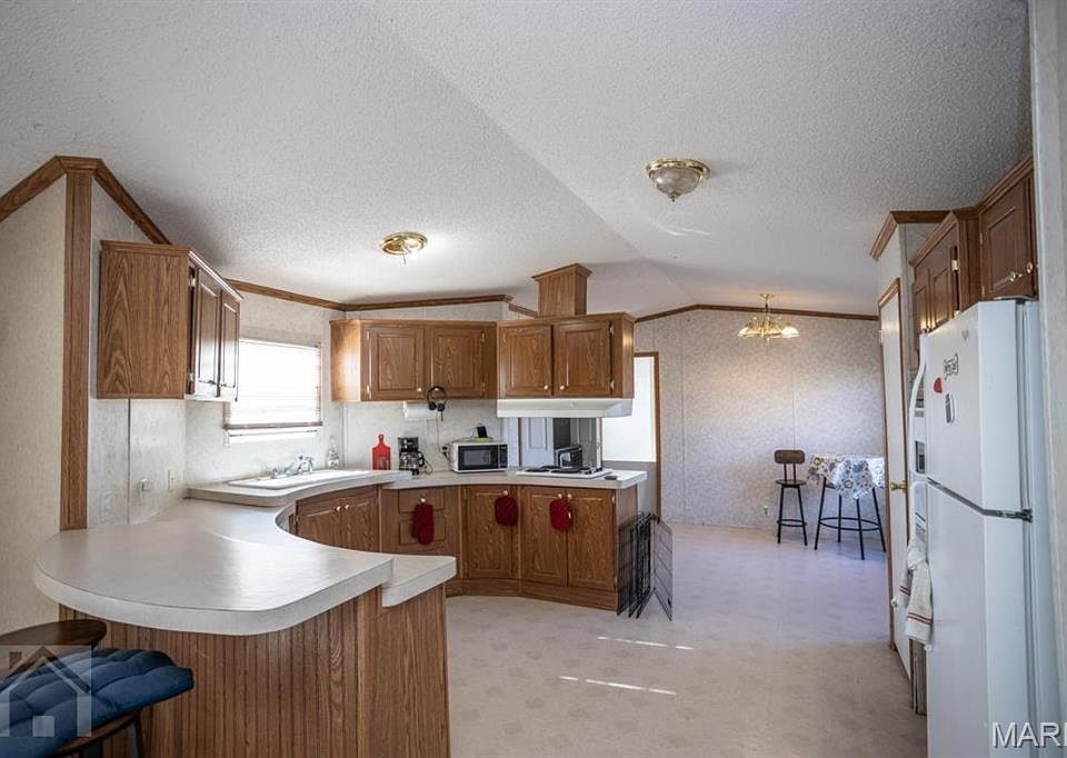 14445 Harvey Dr, Dixon, MO 65459 | MLS #25050489 | Zillow
