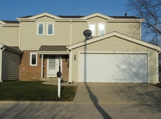 731 Ascot Ct, Hoffman Estates, IL 60169