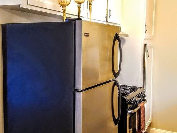 5th image of 424 Esplanade APT 08