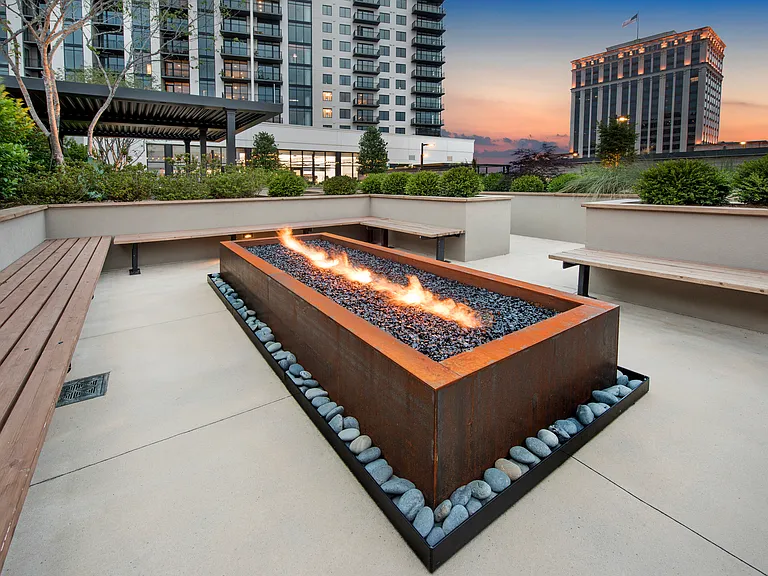 AMLI Lenox — Photo 7