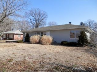 908 S 74th St, Belleville, IL