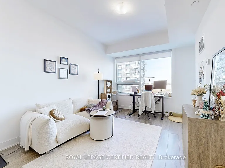 2485 Taunton Rd #826 — Photo 7