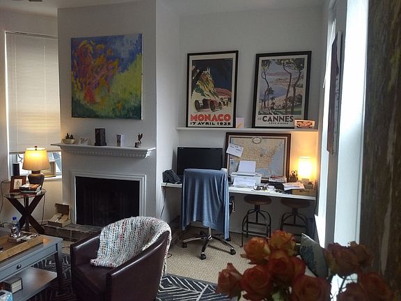 3rd image of 1039 N Lasalle St APT 15