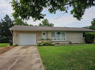 225 North Dr, Mt Zion, IL 62549