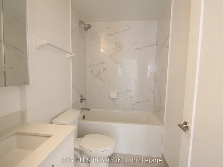 105 Oneida Cres #809 — Photo 18