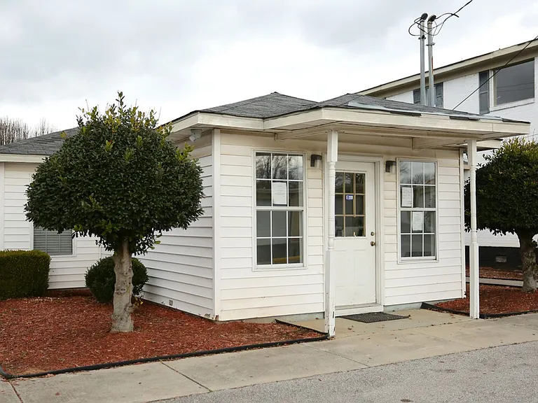 2321 Bob Wallace Ave SW — Photo 4