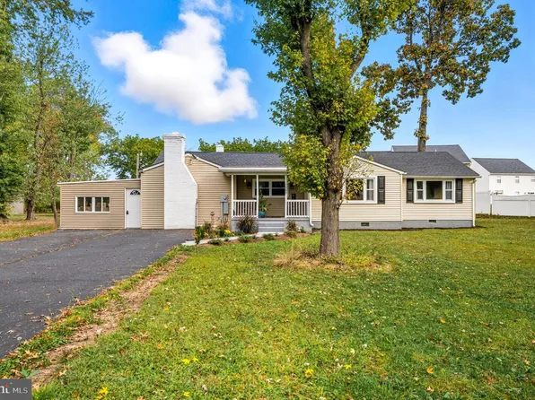 1565 E Philadelphia Ave, Gilbertsville, PA 19525