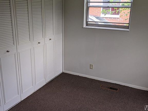 3rd image of 1715 Latham Ave