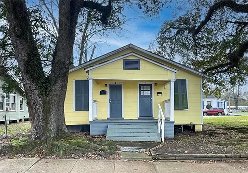 304 Reagan St Photo 1