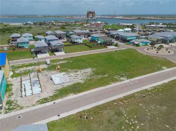 219 Port Mansfield St, Port Aransas, TX 78373