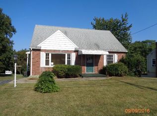 54 Main St, Yorkana, PA 17406