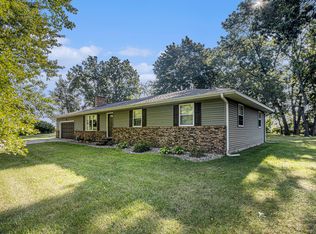 70233 Carolyn Ave, Sturgis, MI 49091