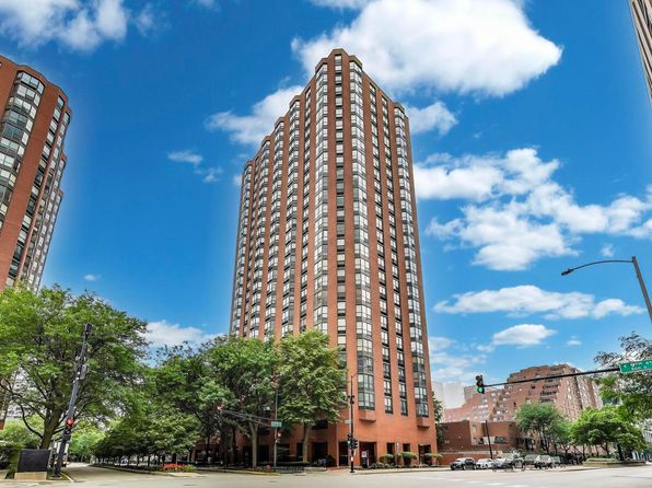 899 S Plymouth Ct APT 1005