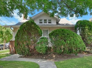 111 Van Winkle Ave, Hawthorne Boro, NJ 07506