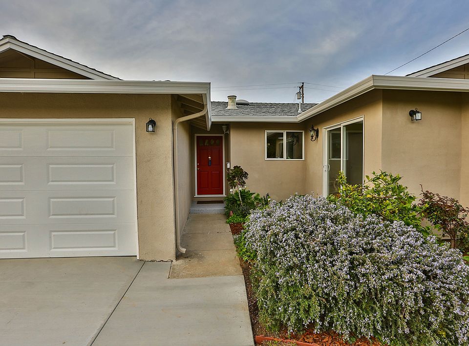 1st image of 1687 Hyacinth Ln