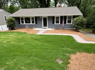 40 Kirkwood Ln, Greenville, SC 29607