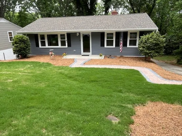 40 Kirkwood Ln, Greenville, SC 29607