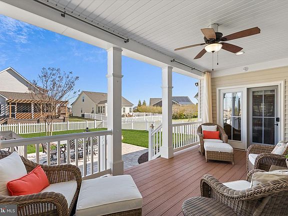 3rd image of 22426 Pelican Point Blvd E