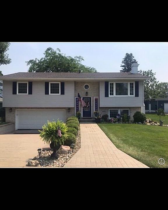 1st image of 3494 W Lakeshore Dr