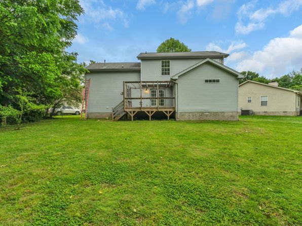688 Kings Way Dr, Old Hickory, TN 37138