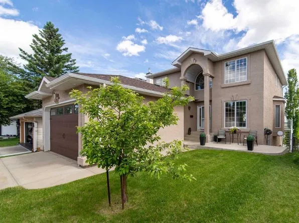 360 SW Hidden Ranch Cir NW, Calgary, AB T3A 5R3