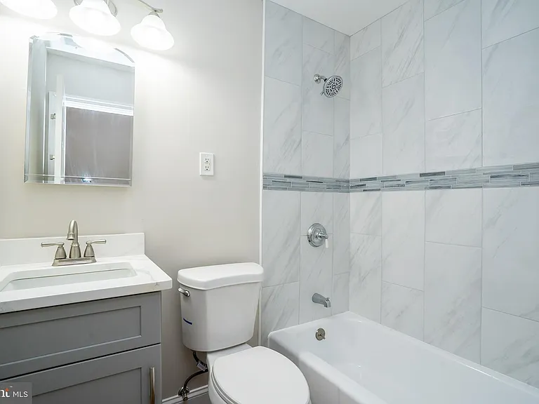 127 Kendall Rd — Photo 28
