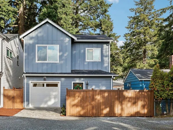 13715 Stone Avenue N, Seattle, WA 98133
