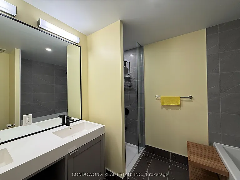 250 Lawrence Ave W #404 — Photo 7