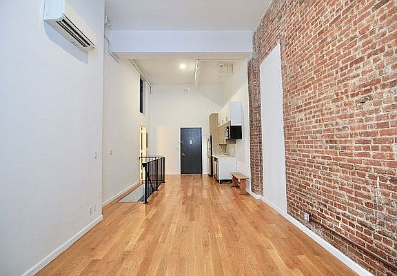 2nd image of 631 Bushwick Ave #102