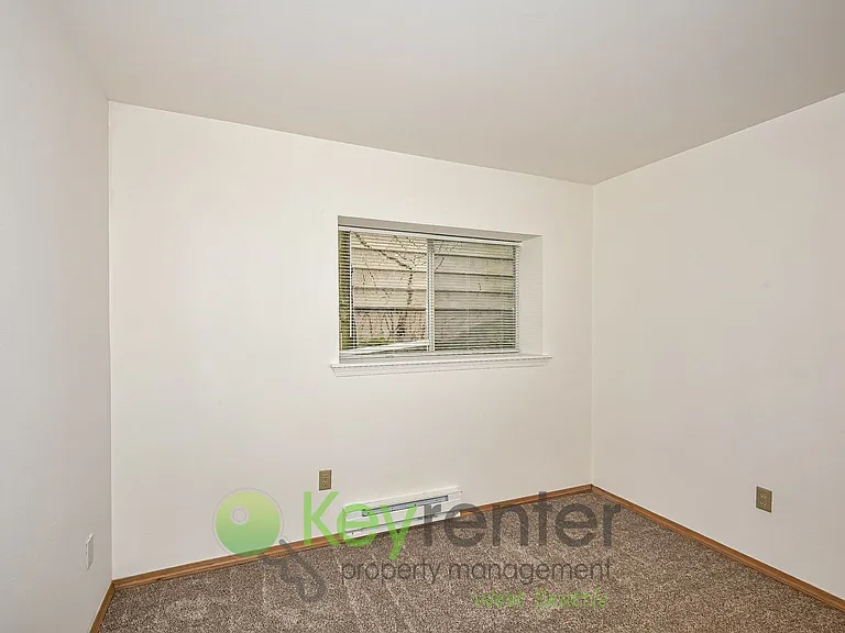 6042 Fauntleroy Way SW — Photo 14