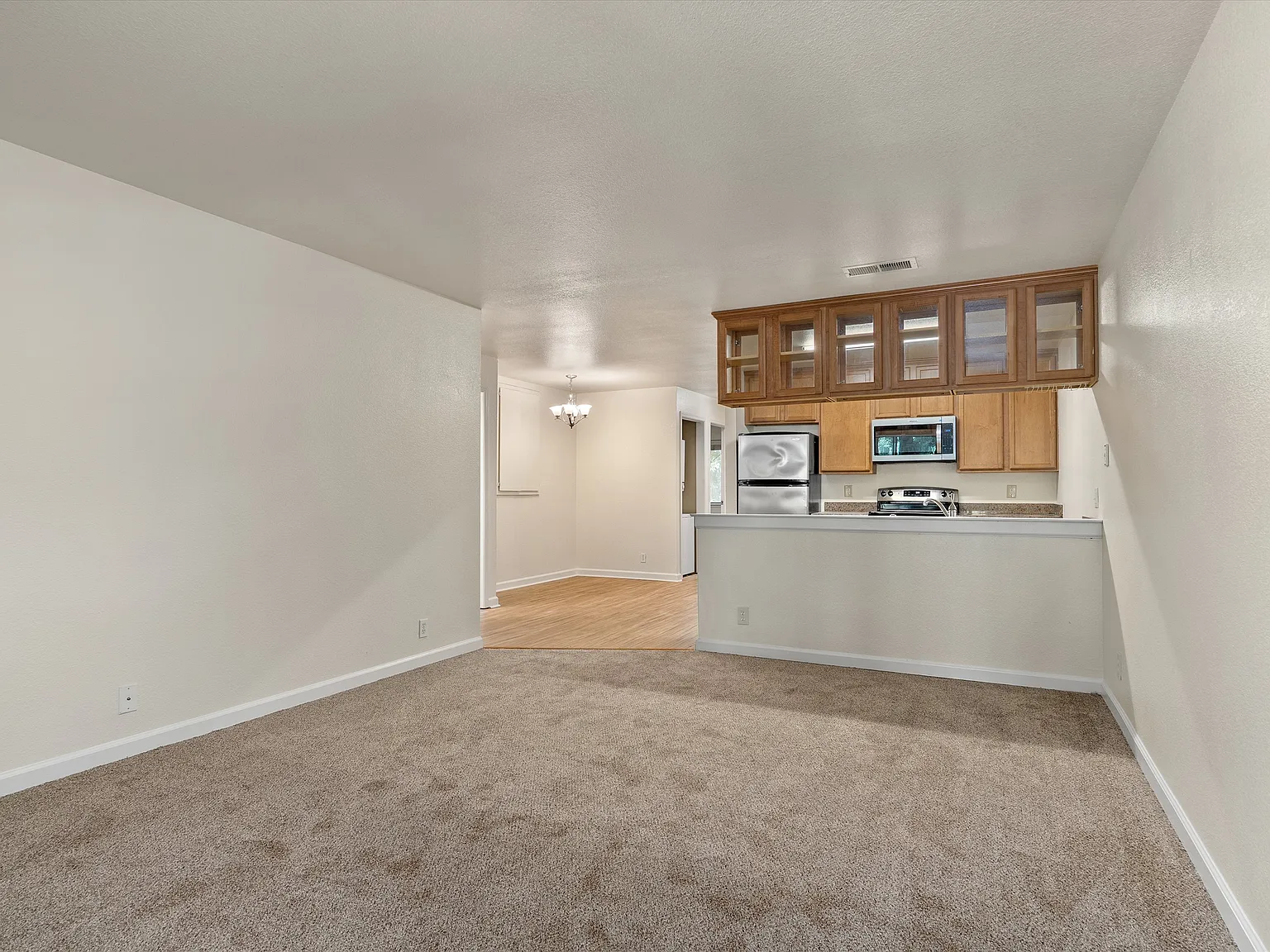 1114 Nord Ave — Photo 2
