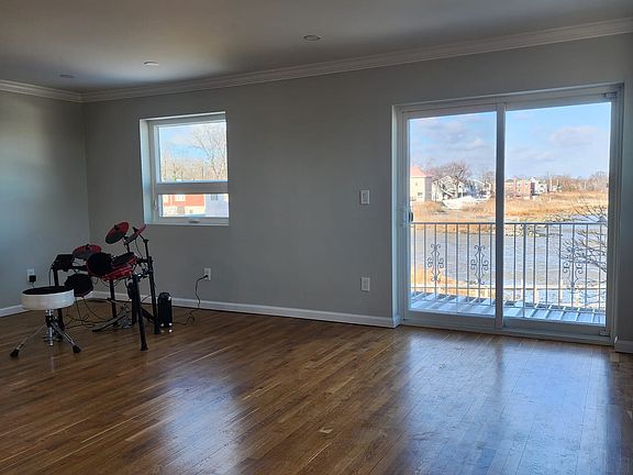 4th image of 3093 Fearn Pl Floor 2