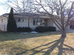 3560 Grigg Dr, Sterling Heights, MI 48310