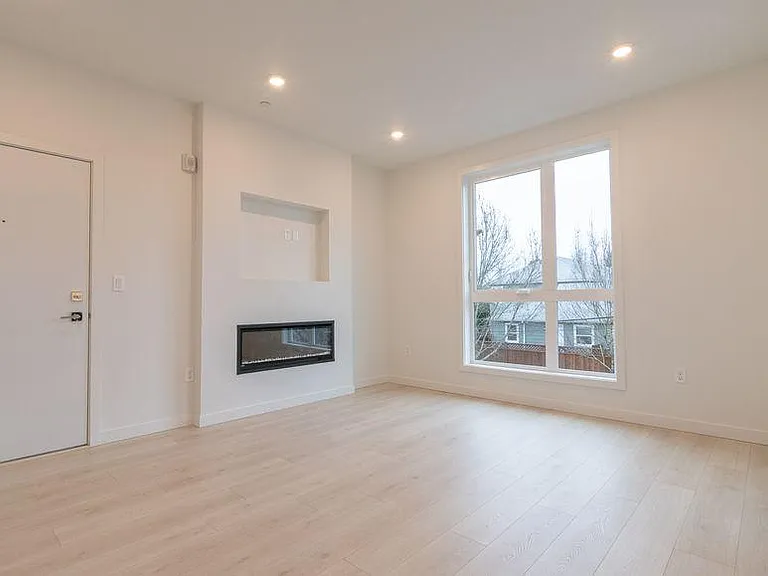 1270 N Wygant St #2 — Photo 25