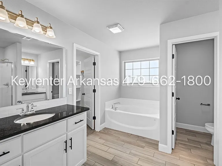761 Melrose Pl — Photo 16