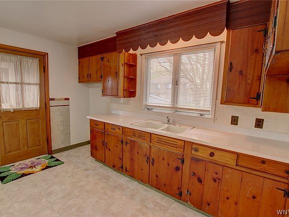2nd image of 79 Martin Rd