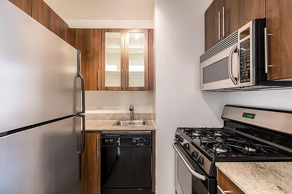 Rented by Level Group | media 6