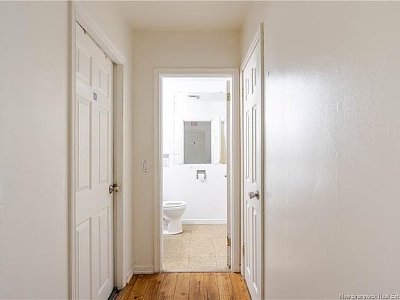 5th image of 774 Reid St