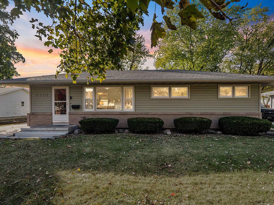 1st image of 2315 Valley Park Dr