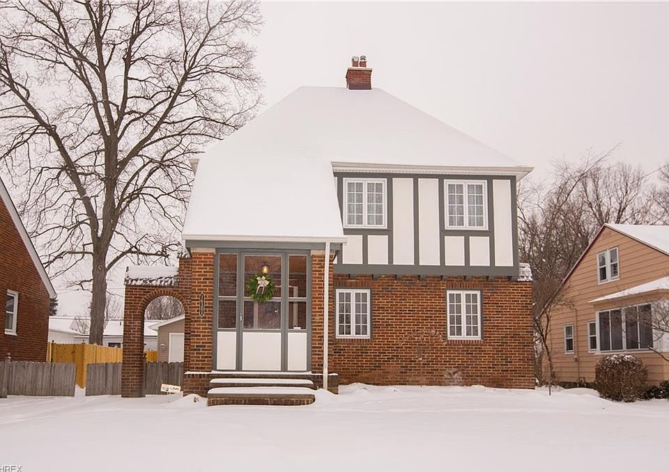 1st image of 16301 Valleyview Ave