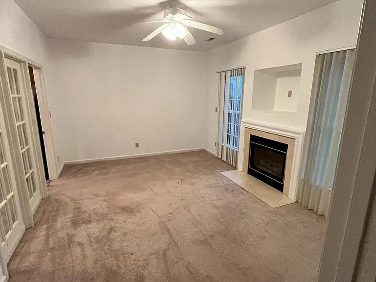 11002 Jaguar Ct — Photo 4