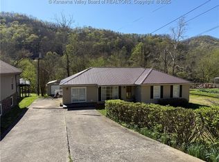 5336 Old Logan Rd, Logan, WV 25601