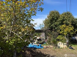729 N 2nd St, Westport, WA
