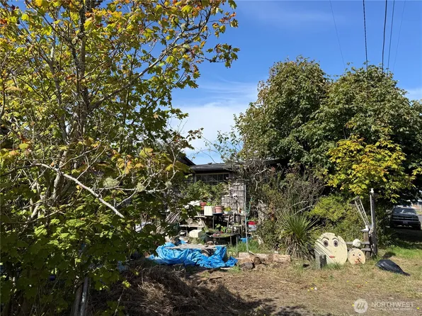 729 N 2nd Street, Westport, WA 98595